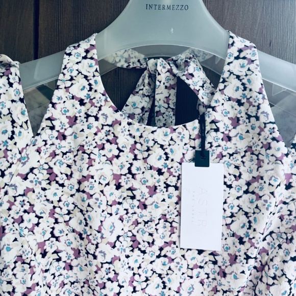 Revolve Astr  FLORAL PRINT CUTOUT SHOULDER DRESS IN TAUPE MULTI DITSY - Picture 8 of 16